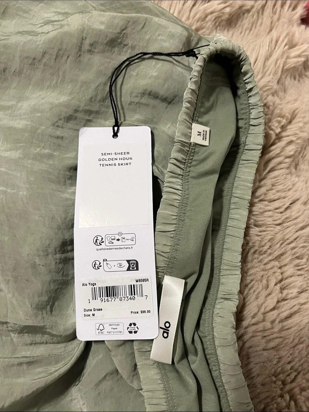 ALO Yoga Women's Sage Green Mini Skirt